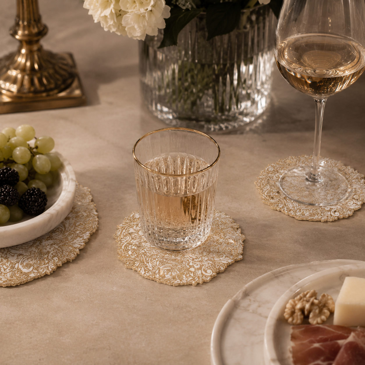 Hollow Metallic Foil Dining Placemat